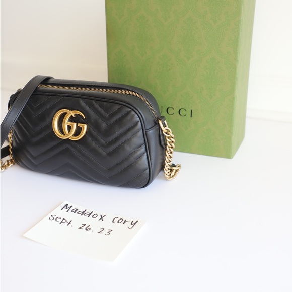 GG MARMONT SMALL SHOULDER BAG BLACK LEATHER - Picture 2 of 14